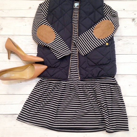 Dresses & Skirts - NWT Ruffle Hem Dress